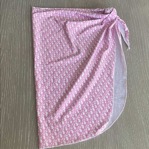 Girls Pink Patterned girls Swim Sarong - Picture 1 of 3